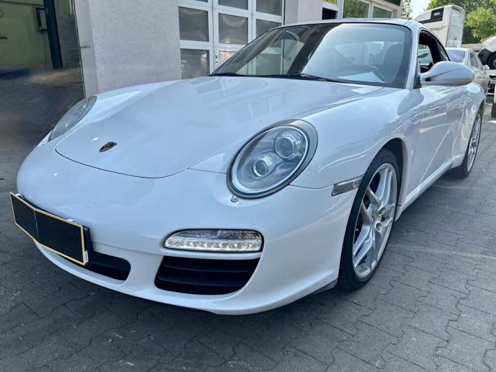 911 Carrera 3.2 911 Carrera Coup&eacute; 3.6i 345 2011 occasion 85600 Montaigu