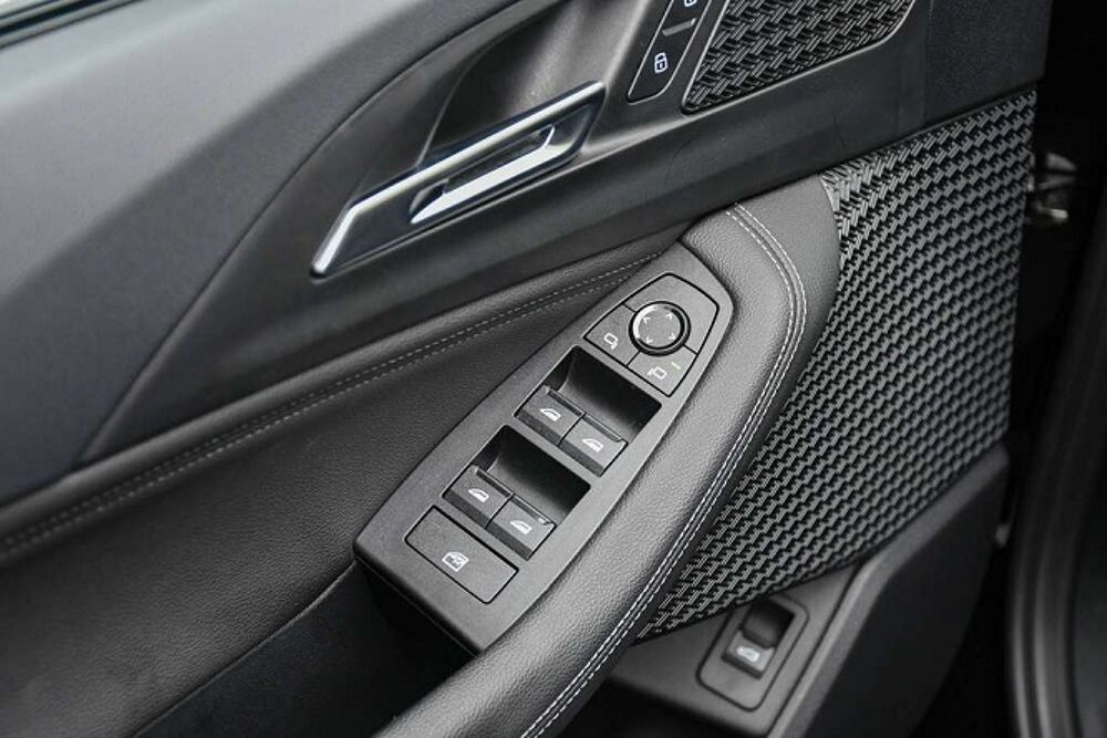 Serie 2 218i 136ch DKG7 CAM/WIDESCREEN/ATTACHREM/CARPLAY/REGVIT/PARK 2023 occasion 59280 Armenti&egrave;res