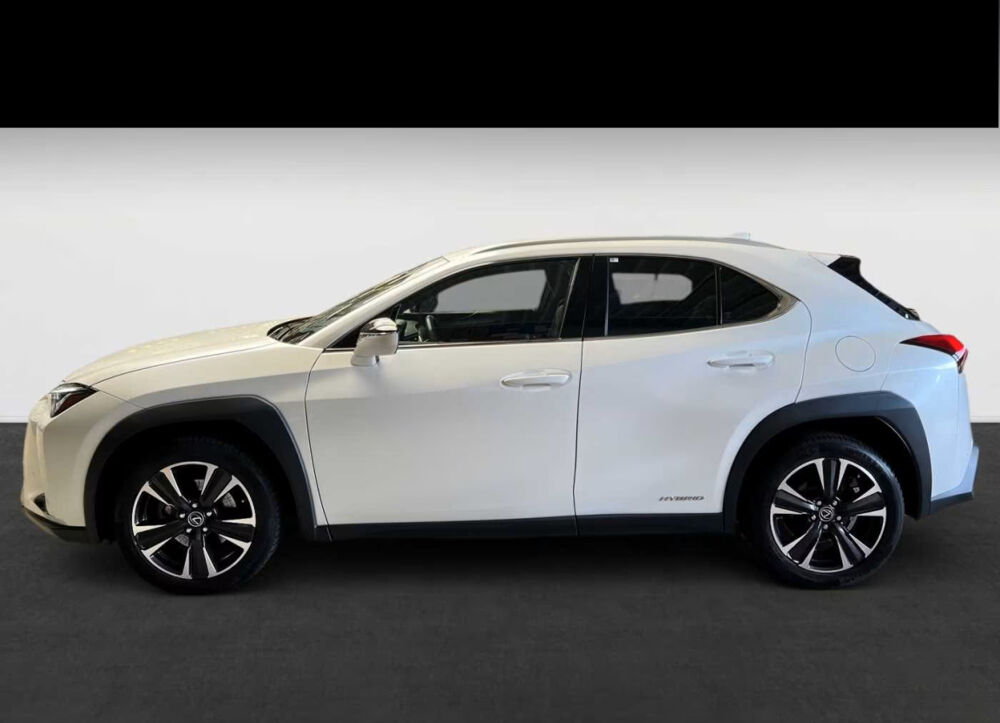 UX 250h 2WD Style Edition 2020 occasion 85600 Montaigu