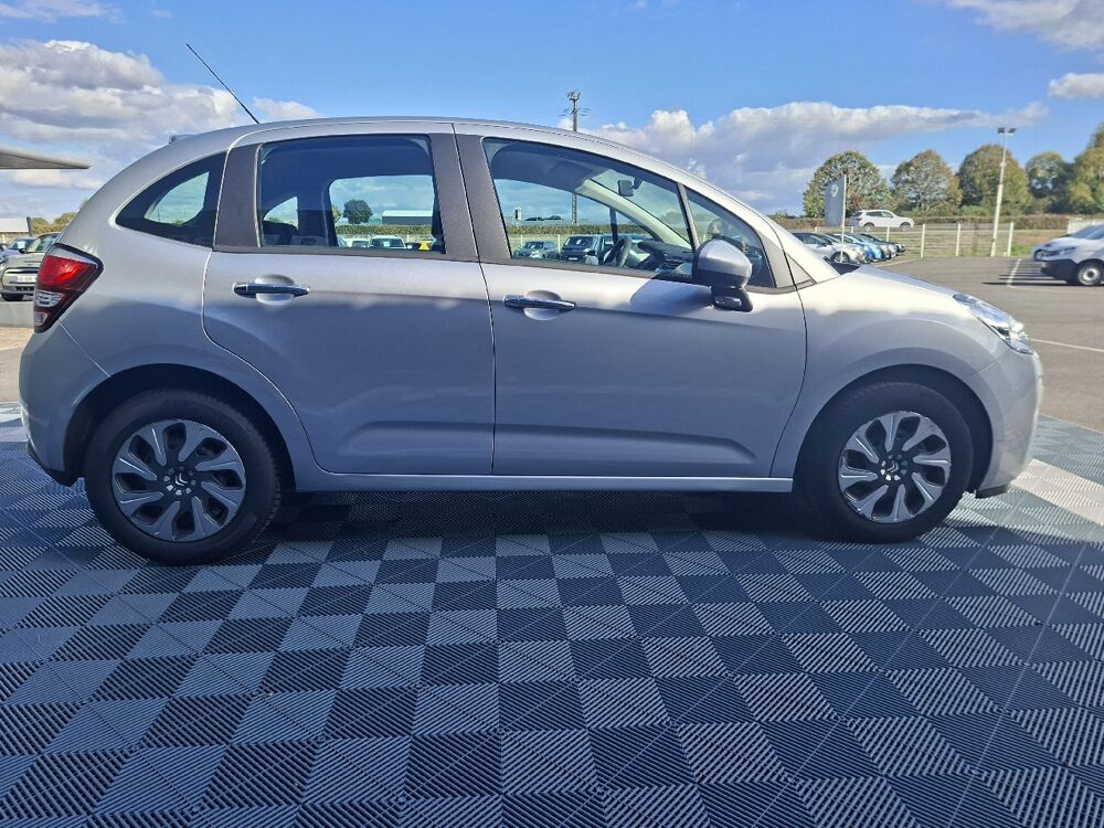 C3 Essence 82 ch Confort 2014 occasion 56700 Merlevenez