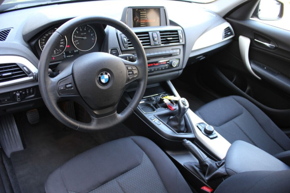 S&eacute;rie 1 116i 136ch SIEGCHAUF/BLTH/PARKSENSOR/JA/GAR12MOIS 2014 occasion 59280 Armenti&egrave;res