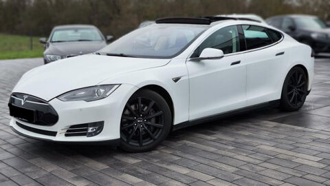 Tesla Model S MODEL S 85 kWh 2014 occasion Le Poiré-sur-Vie 85170