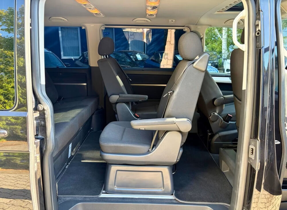 MULTIVAN Multivan 2.0 TDI 150 DSG7 2017 occasion 85600 Montaigu