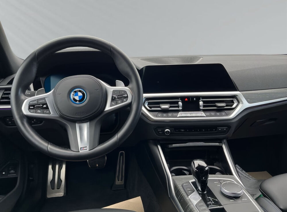S&eacute;rie 3 Touring 330e xDrive 292 ch BVA8 M Sport 2022 occasion 85600 Montaigu