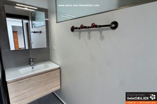  Appartement à louer 4 pièces 77 m²