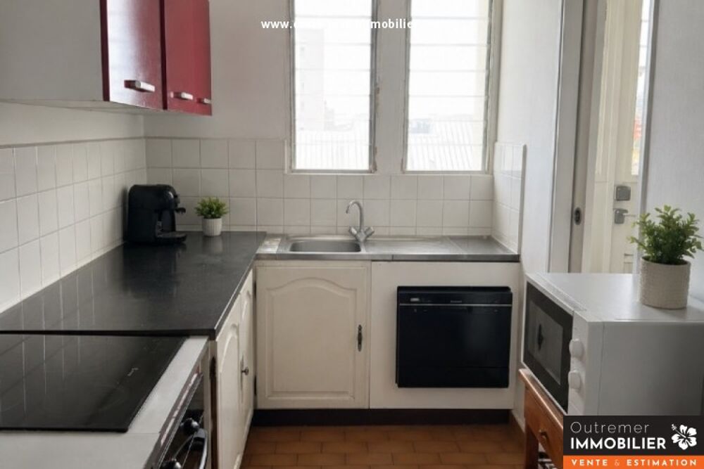 Vente Appartement T4 EN EXCLUSIVITÉ ? CENTRE-VILLE DE SAINT-DENIS AVEC VUE MER Saint-denis