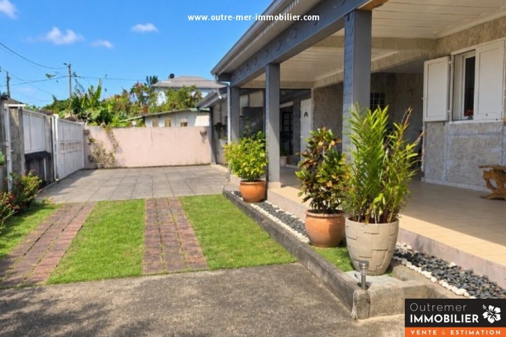 Vente Maison Spacieuse maison familiale de 180 m² avec 5 chambres, véranda proche de Champ Borne Saint-andré