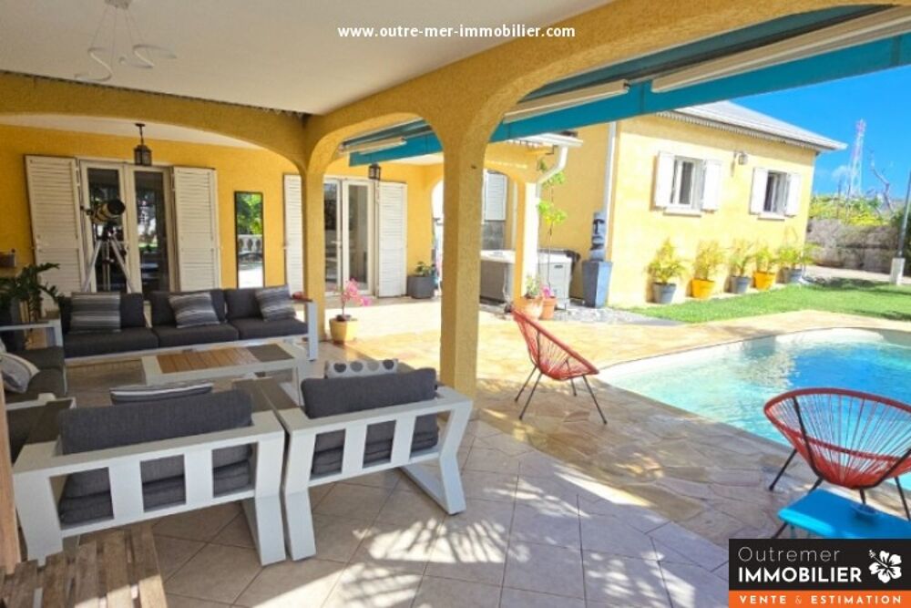 Maison contemporaine avec studio, piscine et jacuzzi ? Sainte-Marie Duparc