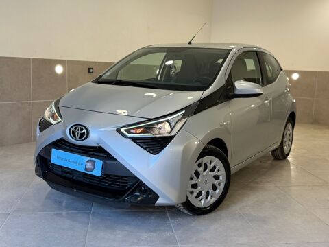 Toyota Aygo Toyota aygo 1.0 vvt-i x-play 5p 2021 occasion La Buisse 38500
