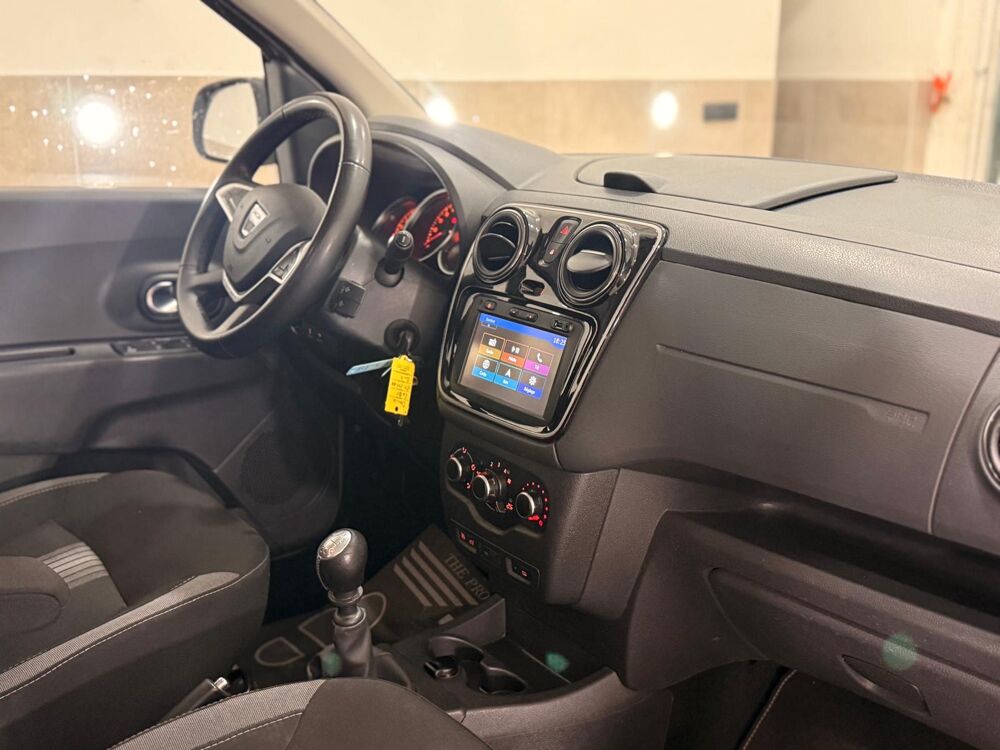 Lodgy Dacia lodgy 1.5 dci 110 advance 7places garanrtie 1 an credi 2018 occasion 38500 La Buisse