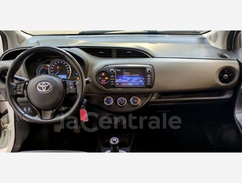 Yaris TOYOTA YARIS III (2) 69 VVT-I FRANCE 5P 2019 occasion 38500 La Buisse