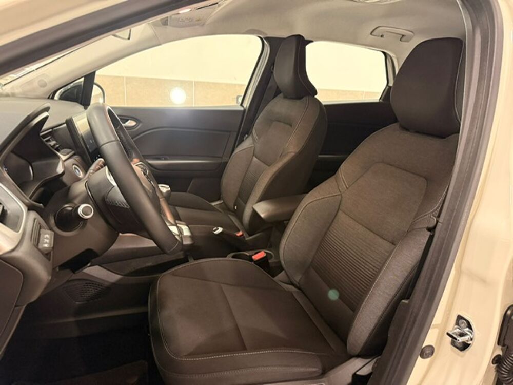Captur Renault captur 1.5 blue dci business garantie 1 an 2020 occasion 38500 La Buisse