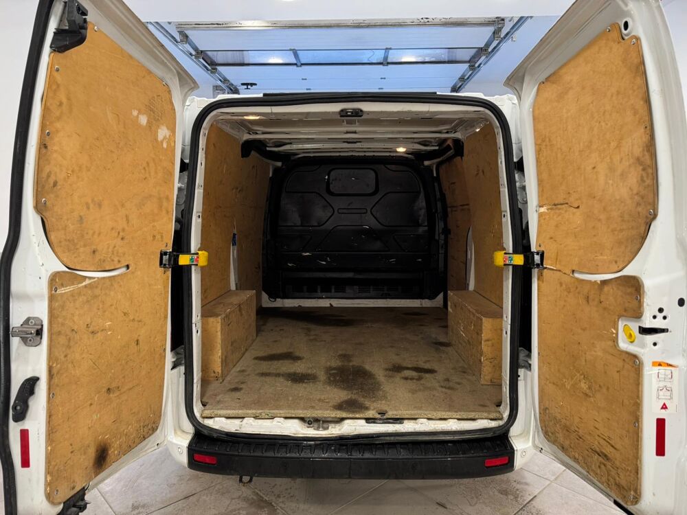 Transit Ford transit custom 2.0 ecoblue 130cv garantie 1 an tva recu 2022 occasion 38500 La Buisse