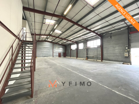 Entrep&ocirc;t de stockage &agrave; LOUER 9413 78680 Epone