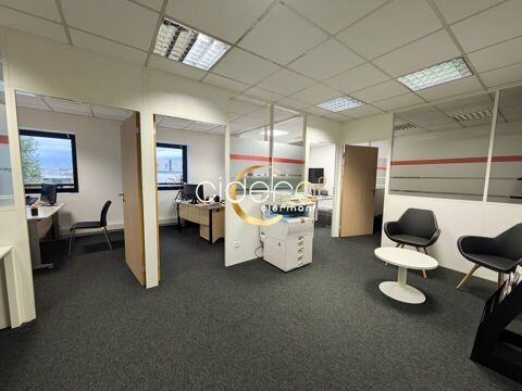 BUREAUX &agrave; LOUER 700 63100 Clermont ferrand