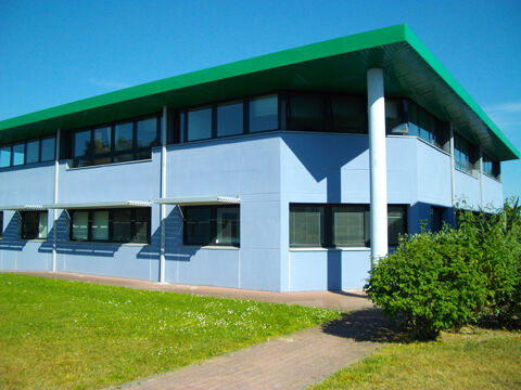Bureaux &agrave; LOUER 1073 33610 Canejan