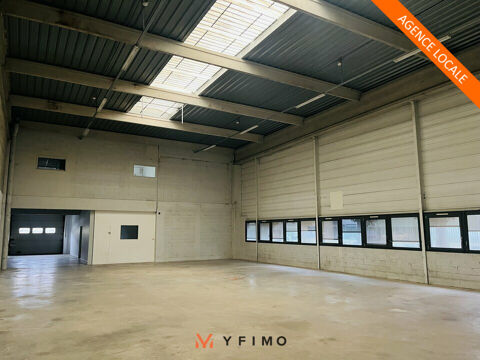 527 m2 ACTIVITE - ENTREPOTS &agrave; LOUER 4611 78190 Trappes