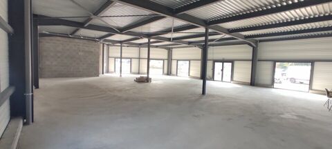 LOCAL COMMERCIAL &agrave; LOUER 5140 38300 Bourgoin jallieu