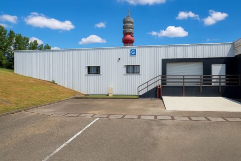 Local commercial &agrave; LOUER 3585 33370 Artigues pres bordeaux