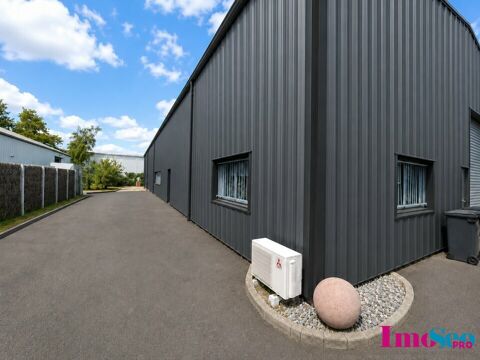   Entrepôt à VENDRE 