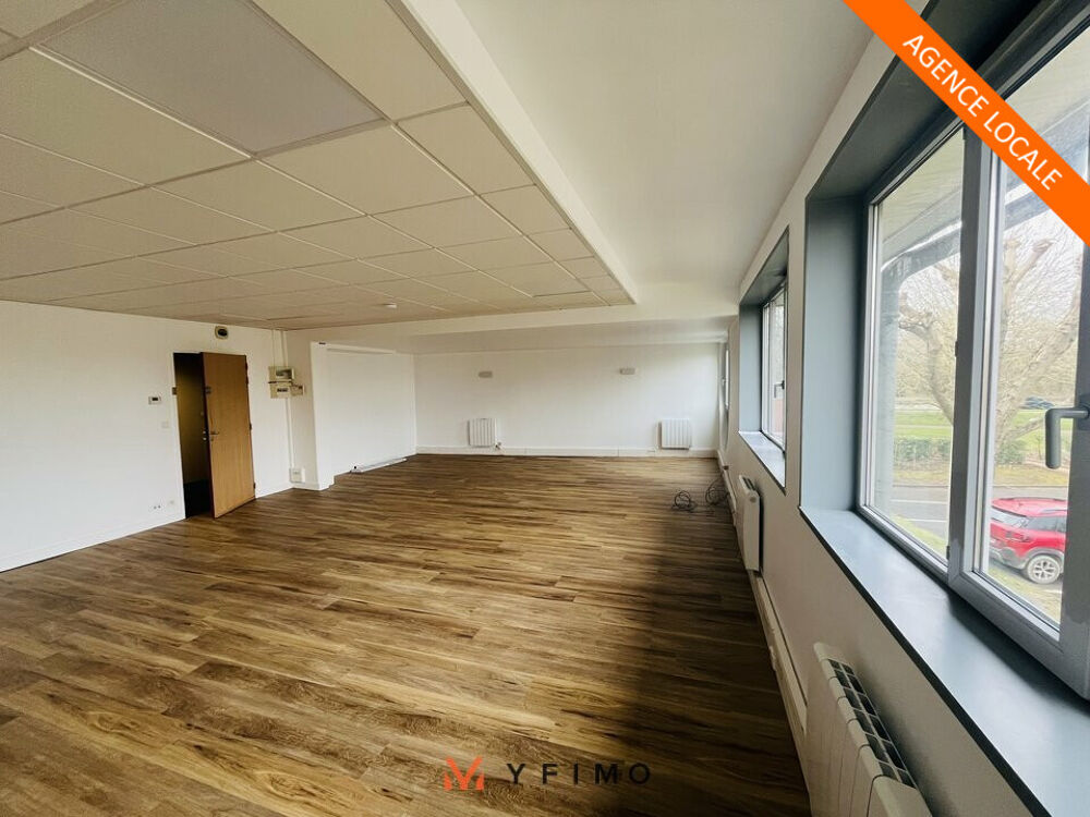   67 m2 BUREAUX à LOUER 