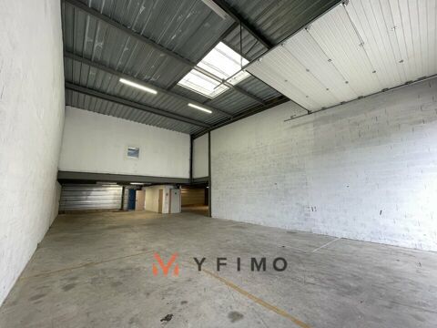  Local d'activité/stockage à VENDRE 