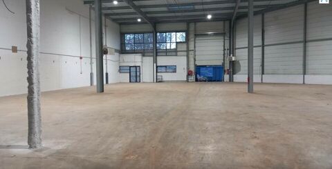   1423m2 - ACTIVITE ENTREPOTS à LOUER 