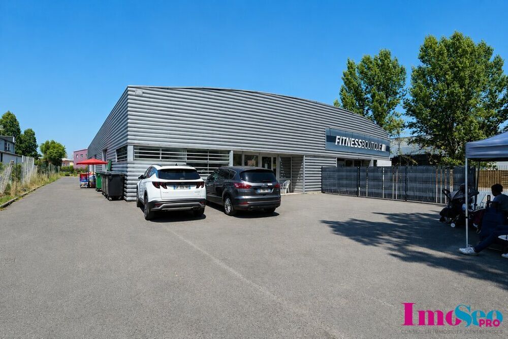   Entrepôt à LOUER 