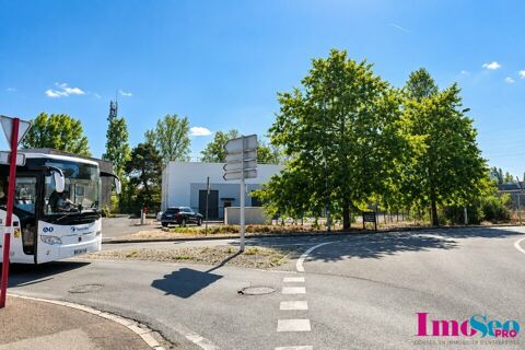 Entrep&ocirc;t &agrave; LOUER 8000 33700 MÉrignac