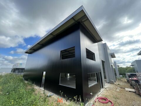 Cellule d'activité/stockage à LOUER 3000 78920 Ecquevilly