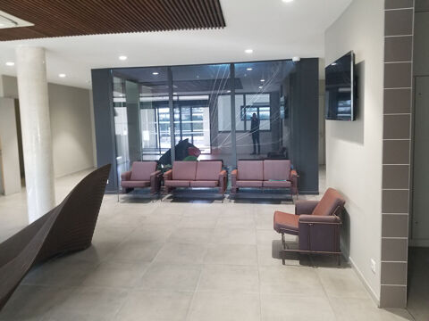 Bureaux &agrave; LOUER 1030 33700 Merignac