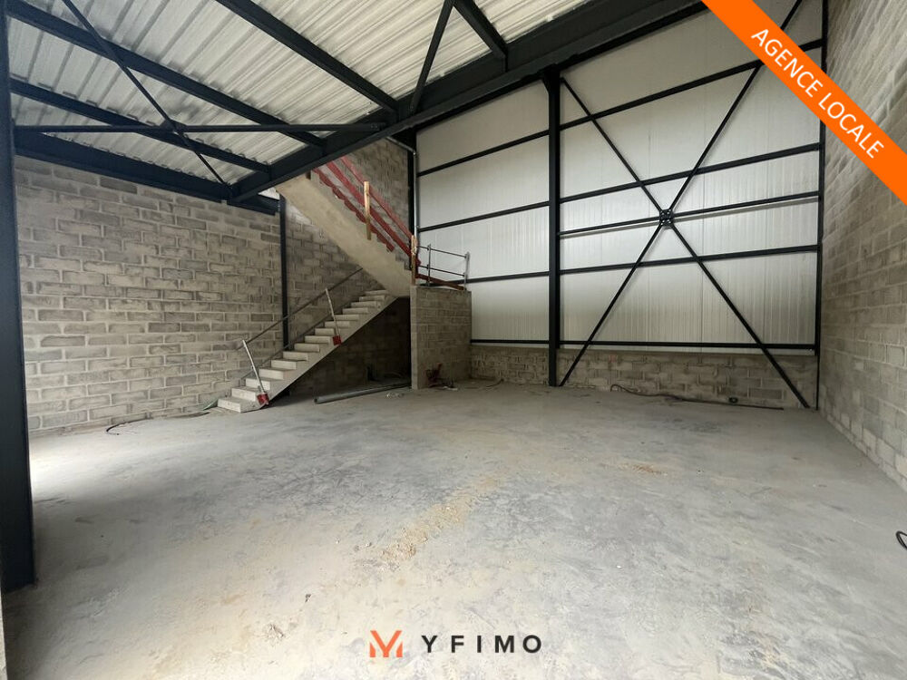   Local d'activité/stockage à VENDRE 