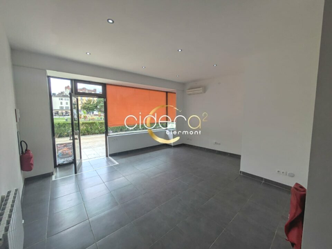 BUREAUX AVEC VITRINE à LOUER 1200 03200 Vichy