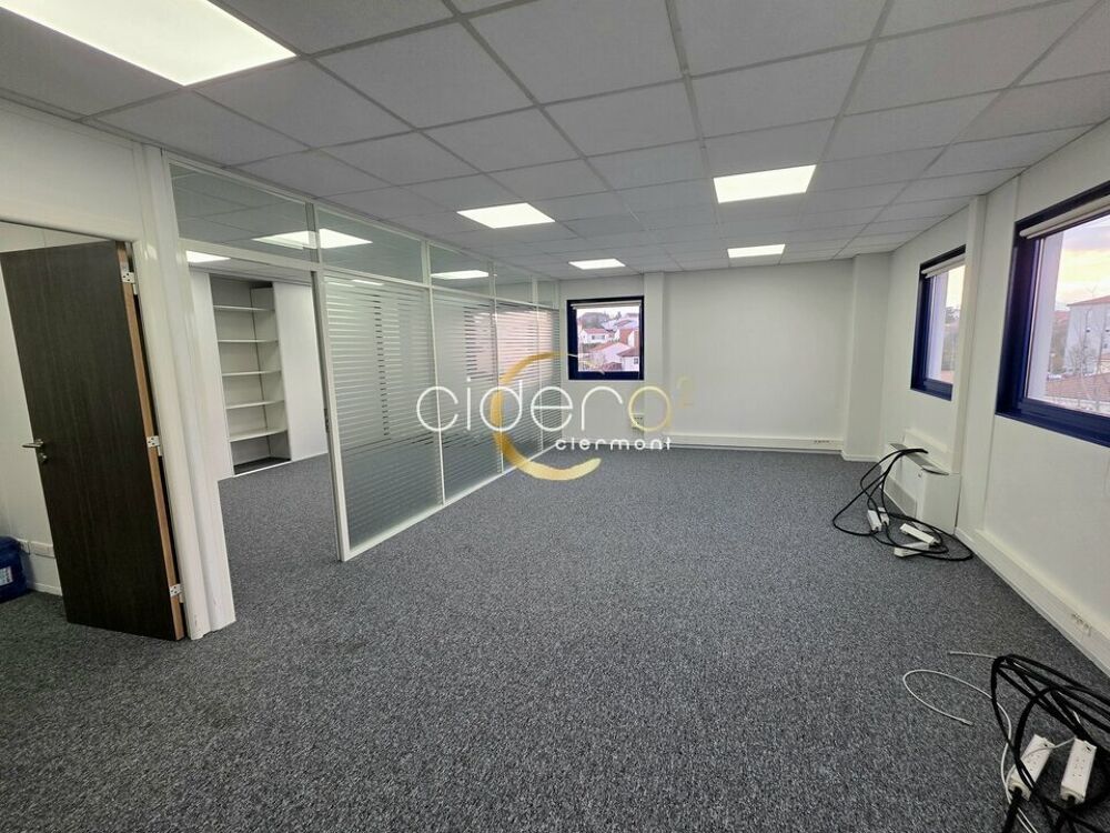   BUREAUX à LOUER 