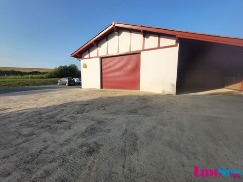 Entrep&ocirc;t / Local industriel &agrave; LOUER 600 64480 Larressore