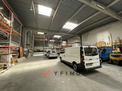   Local d'activité/stockage  à LOUER 