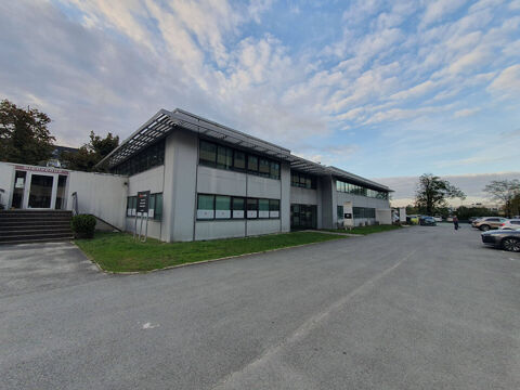   Bureaux à LOUER 