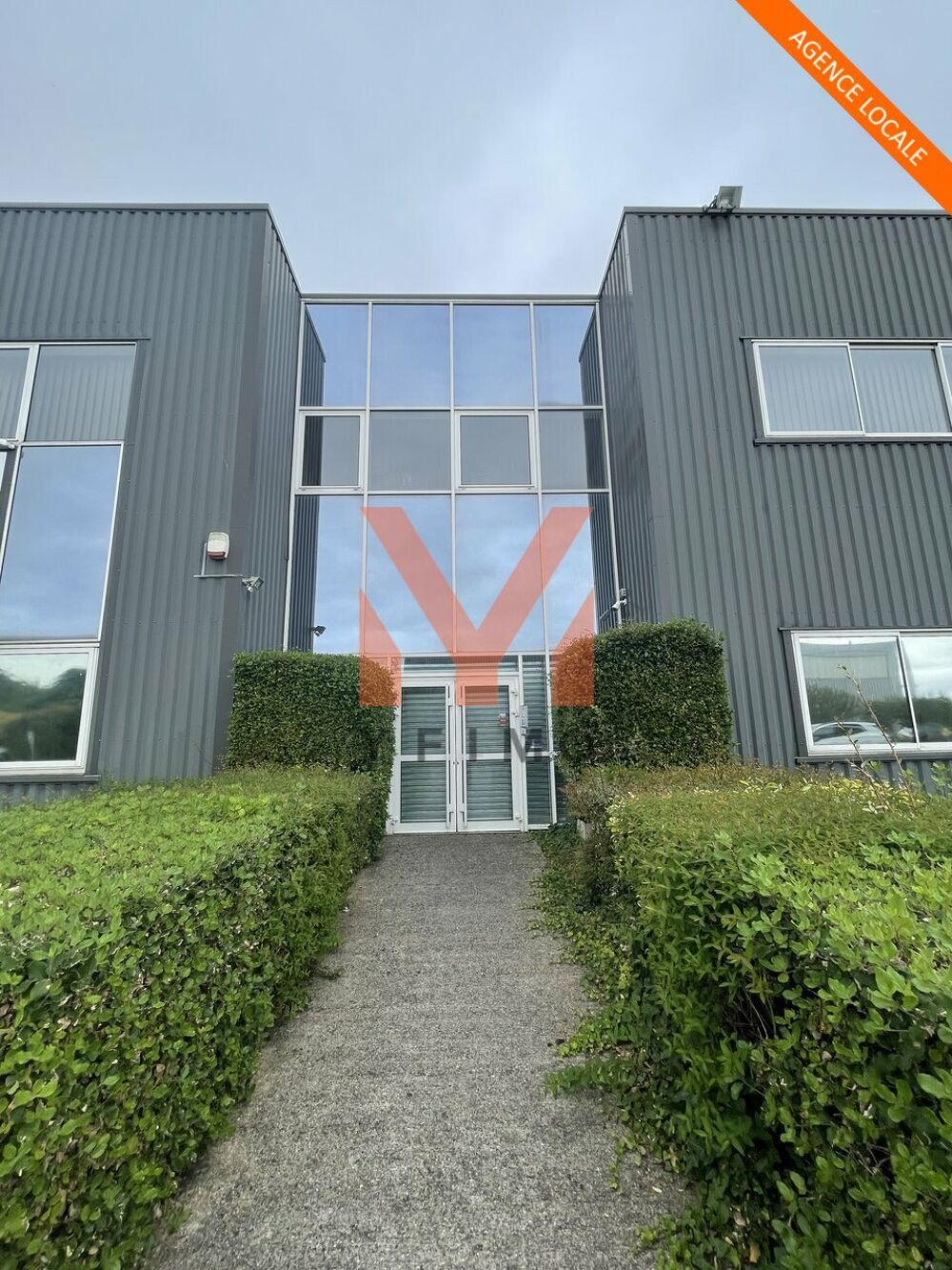   300 m2 - BUREAUX à LOUER Les alluets le roi