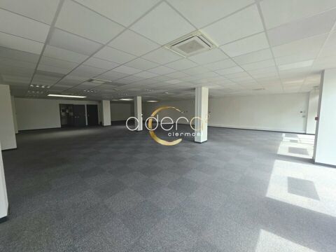   BUREAUX AVEC VITRINE à LOUER 