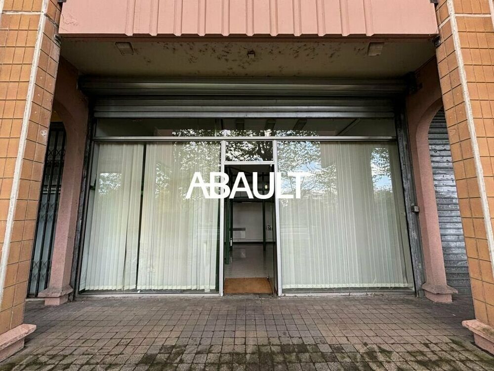   LOCAL COMMERCIAL à VENDRE 