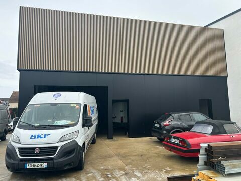 ENTREPOT ACTIVITE &agrave; LOUER 3000 78780 Maurecourt