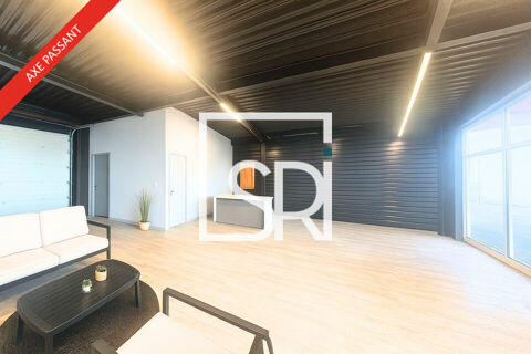   LOCAL COMMERCIAL à VENDRE 