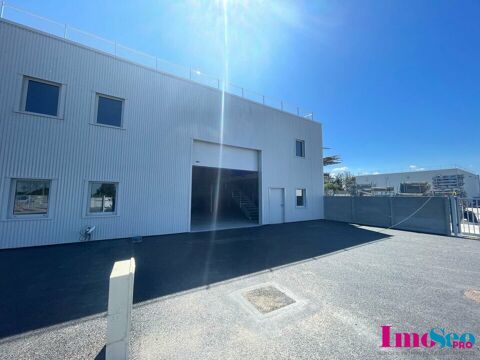 Entrep&ocirc;t / Local industriel &agrave; LOUER 1700 33440 Ambares et lagrave