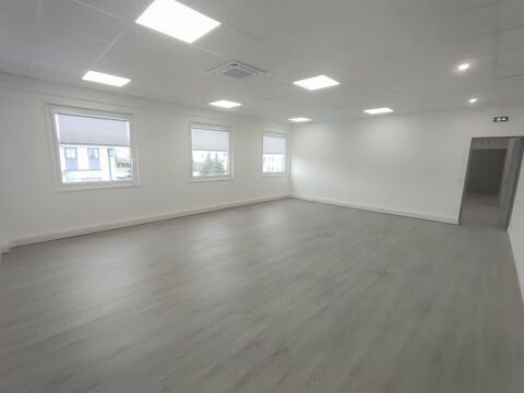   BUREAUX RENOVES  à VENDRE 
