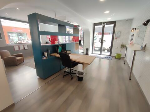 LOCAL COMMERCIAL &agrave; LOUER 1368 38300 Bourgoin jallieu