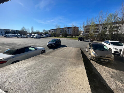 Entrep&ocirc;t / Local industriel &agrave; LOUER 1680 33130 Begles