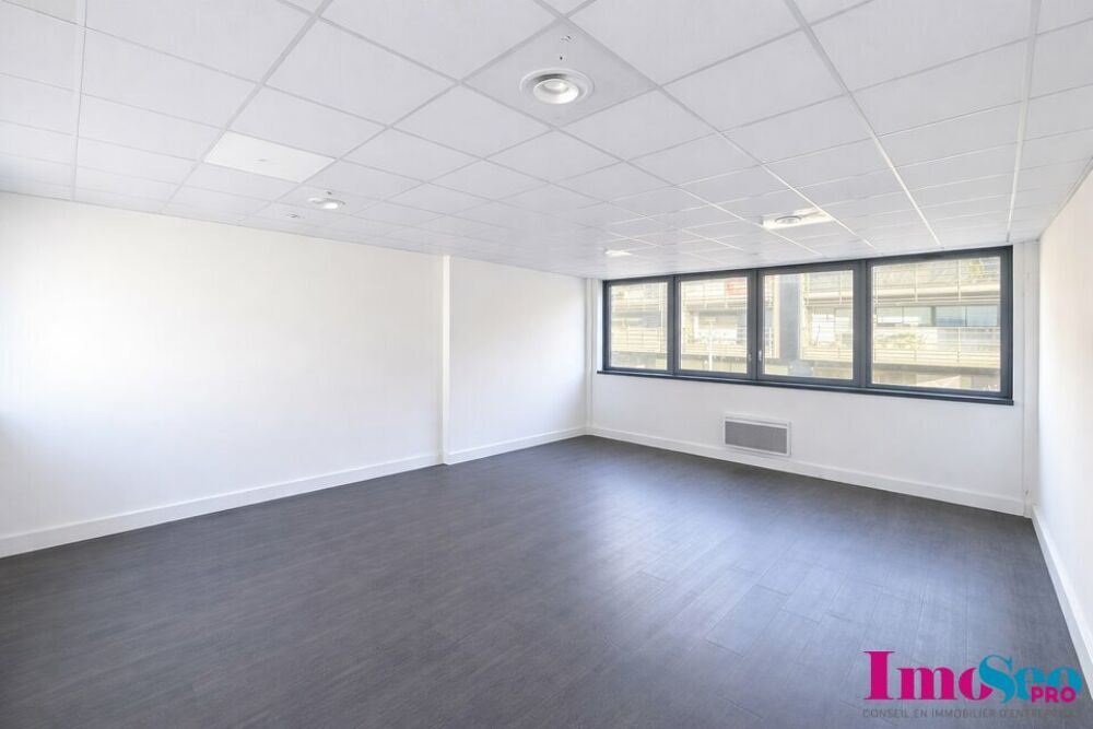   BUREAUX à LOUER 