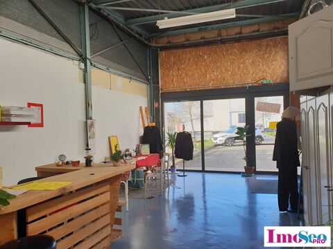 Local commercial &agrave; LOUER 1500 33300 Bordeaux