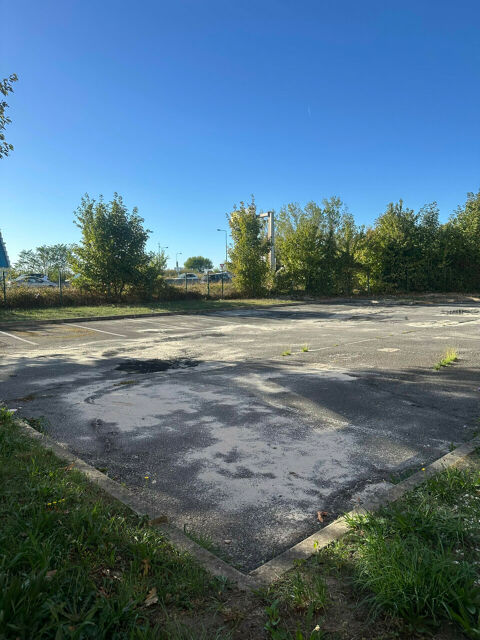   1500 m2 - A LOUER  à LOUER 