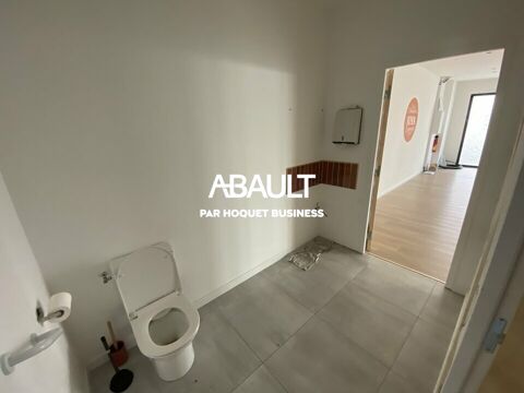   LOCAL COMMERCIAL à LOUER 